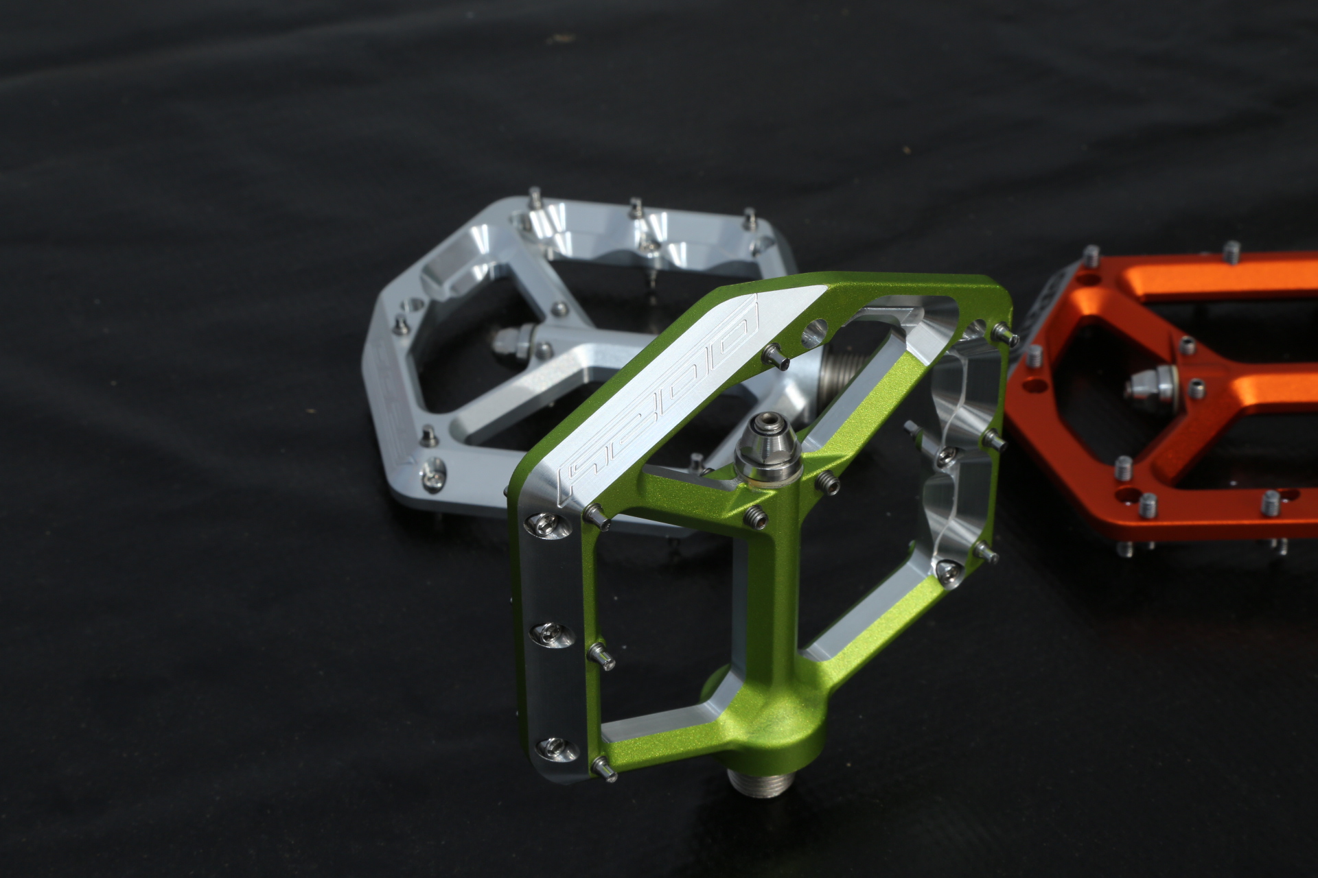 Spike/OOZY Pedalstift-Set – Für Präzises Pedal-Tuning