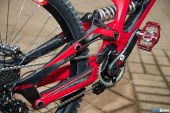 , Video: Aaron Gwin and Troy Brosnan’s World Cup Specialized S-Works Demo Setup