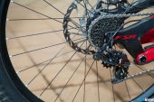 , Video: Aaron Gwin and Troy Brosnan’s World Cup Specialized S-Works Demo Setup