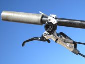 , Lindares ReMounts – Relocates Dropper Post Lever Under Brake Lever Mount
