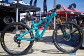 , 2016 Yeti Carbon SB 5.5C 29er &#8211; Available in Silver and Turquoise