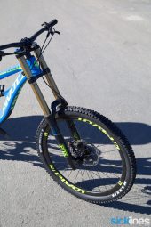 , Eliot Jackson’s 2016 Pivot Factory Racing Phoenix DH Carbon Bike