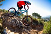, Video: Pivot Cycles Introduces 2018 Phoenix Carbon DH – Bernard Kerr