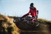 , Video: Bas Van Steenbergen – The Farm – Deity