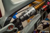 , Pivot Phoenix 29 – Carbon Downhill Bike Build | Part 1