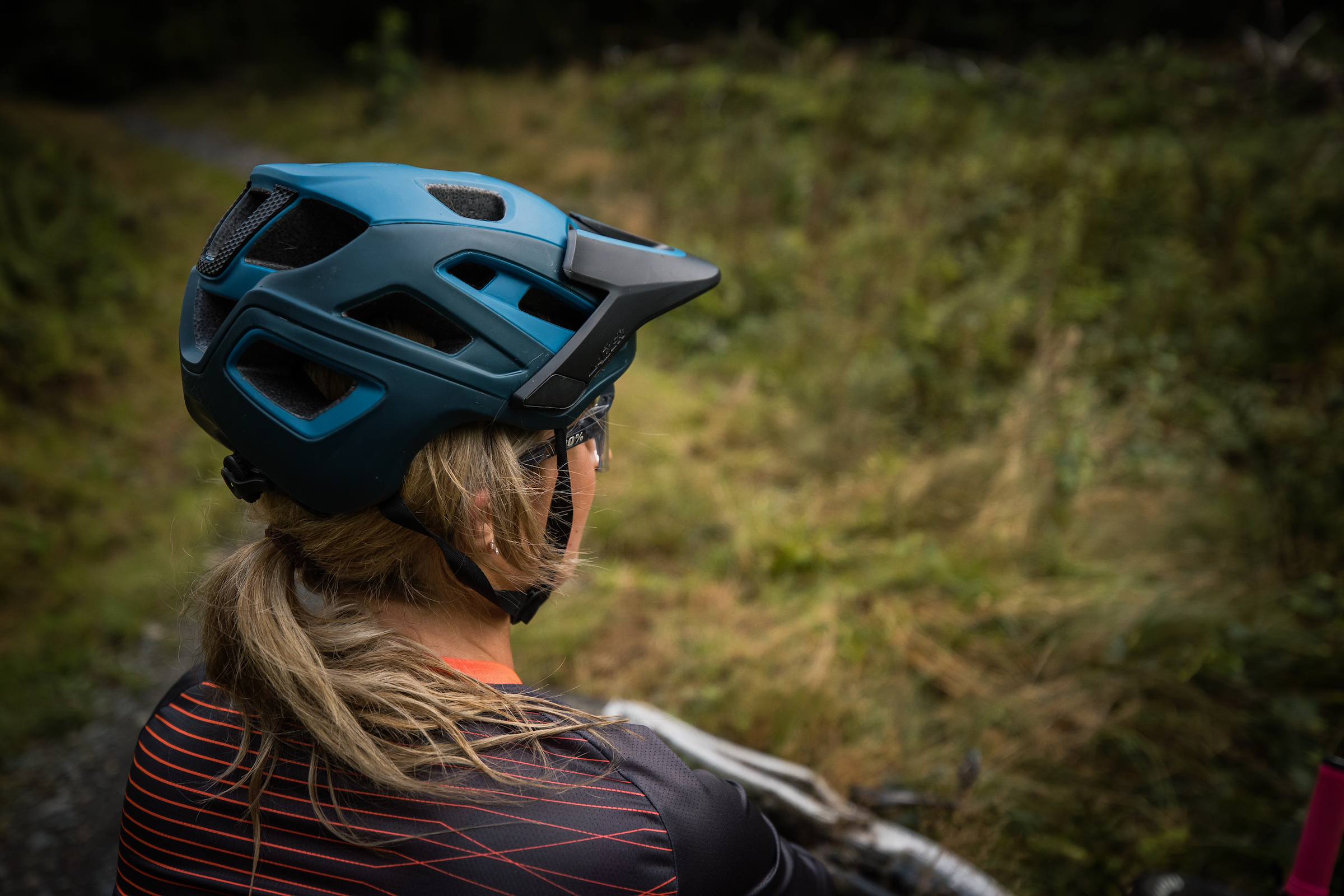 overdracht breed teksten 2021 Lazer Jackal MIPS MTB Helmet 