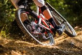 , Canyon Strive CFR 2021