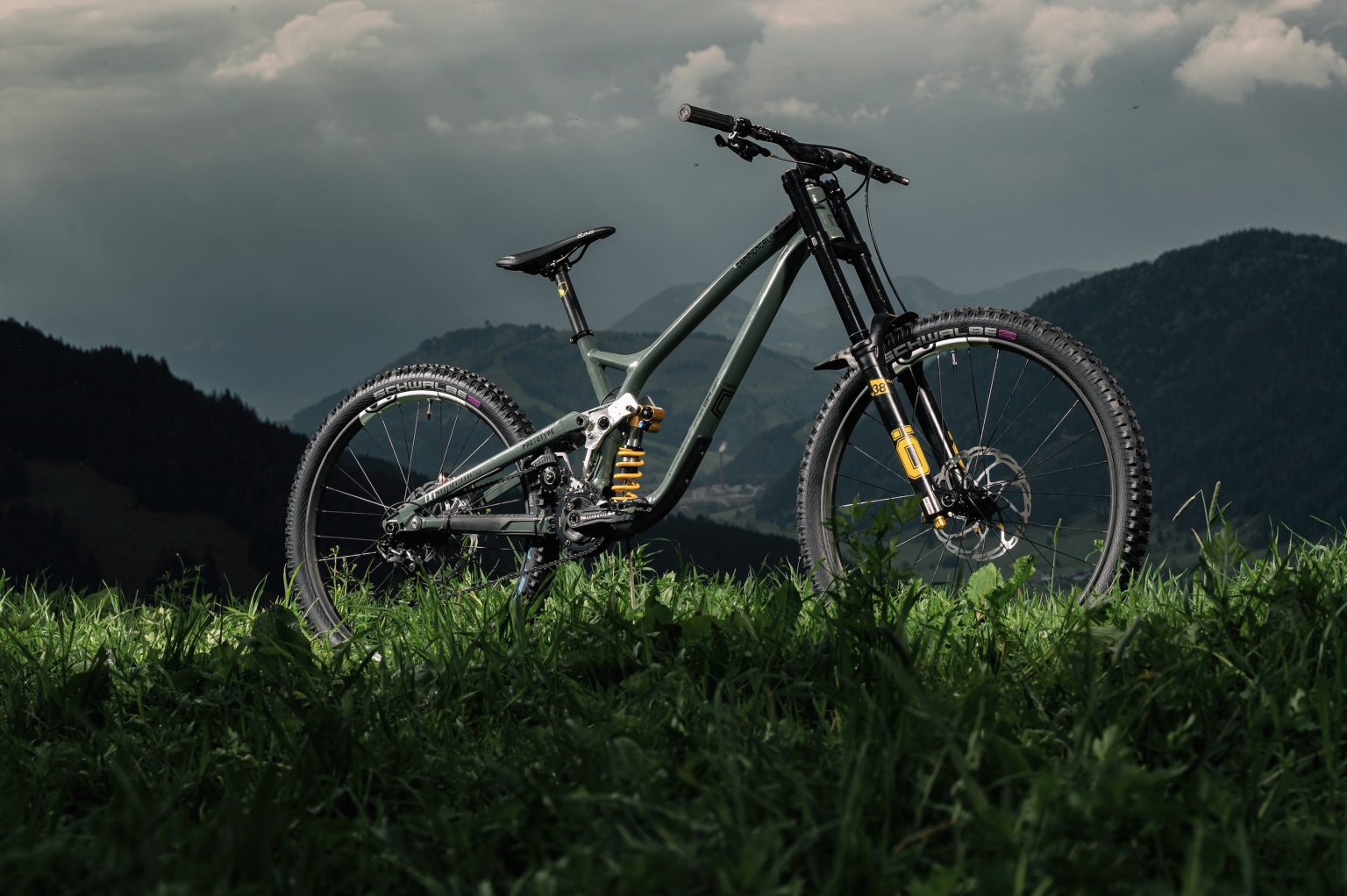 commencal dh bike