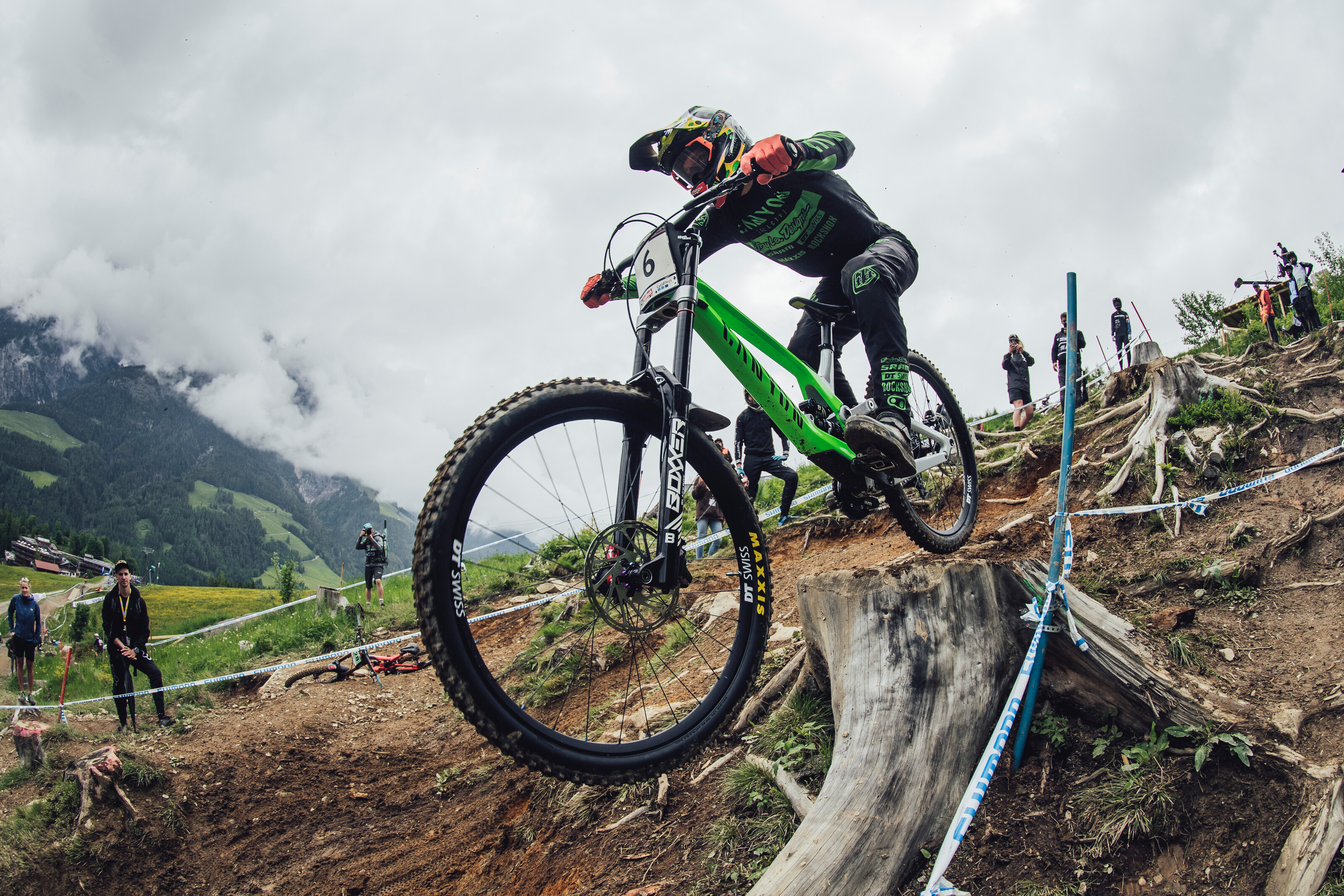 Les Gets World Cup Downhill Round 2 Uci Sick Lines Mountain Bike Reviews News Videos Your Comprehensive Downhill And Freeride Mountain Bike Resource