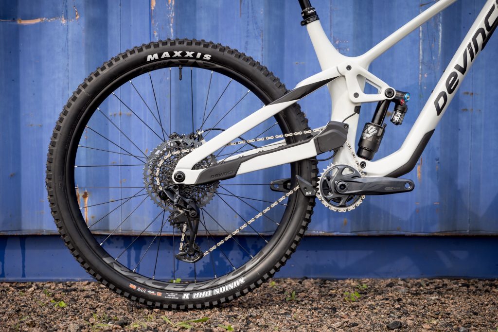 , 2022 Devinci Spartan HP