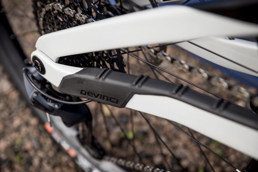 , 2022 Devinci Spartan HP