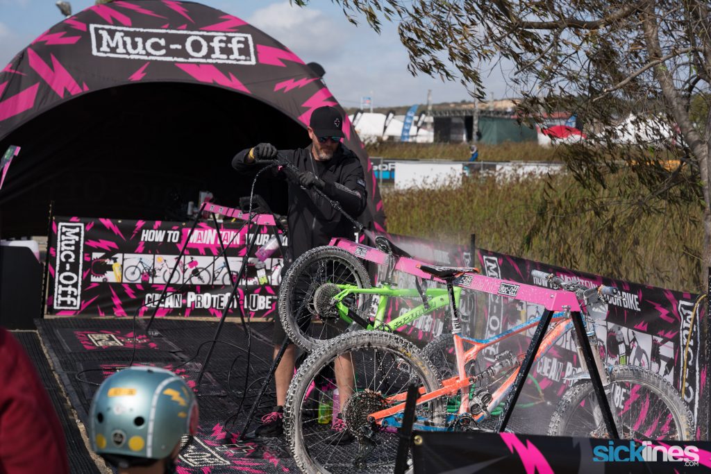 , Yoshimura, Feedback Sports, Jared Graves Yeti 160e eMTB, Muc-Off, Park Tool