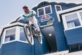 , The Fastest Urban Downhill Riders Take On Red Bull Valparaíso Cerro Abajo 2022