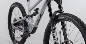 , YT Capra Core 2 Aluminum