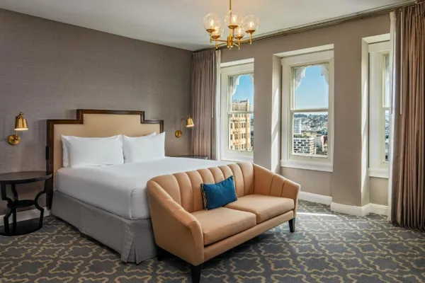 Hotel Adagio, Autograph Collection