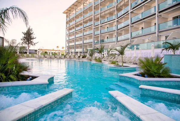 Asterias Beach Hotel