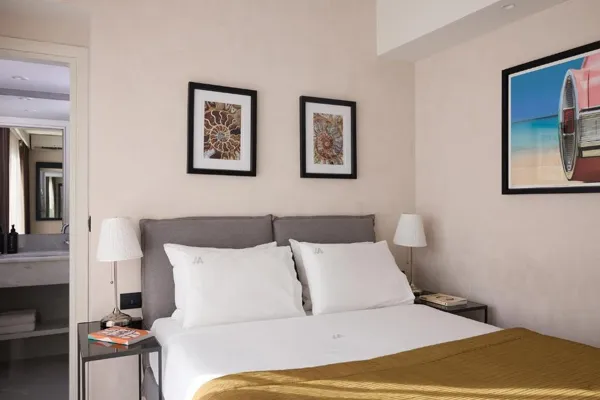 Astor Hotel