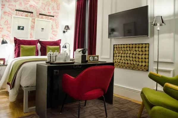 Browns Central Hotel