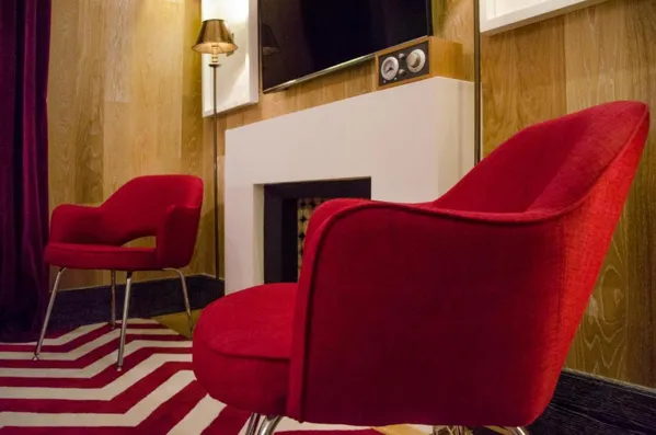 Browns Central Hotel