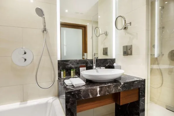 DoubleTree by Hilton Hotel & Conference Centre Warsaw