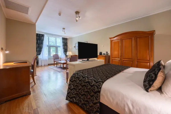 Apollofirst Boutique Hotel