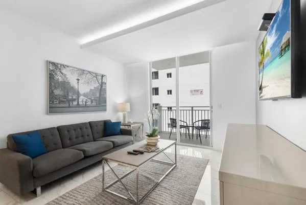 Fortune House Hotel Suites