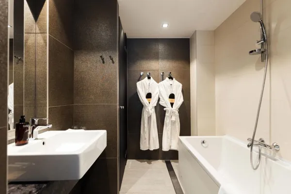 GLO Hotel Art
