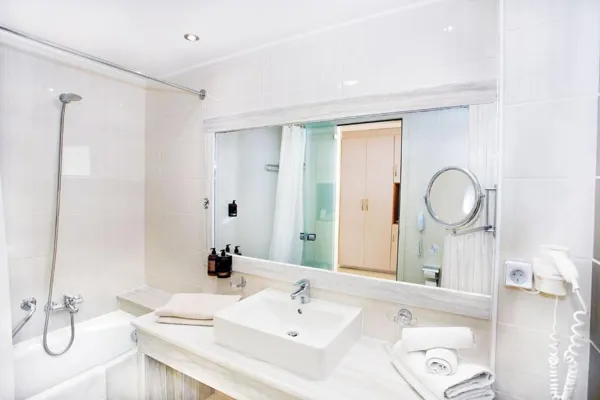 Grand Blue Beach Hotel