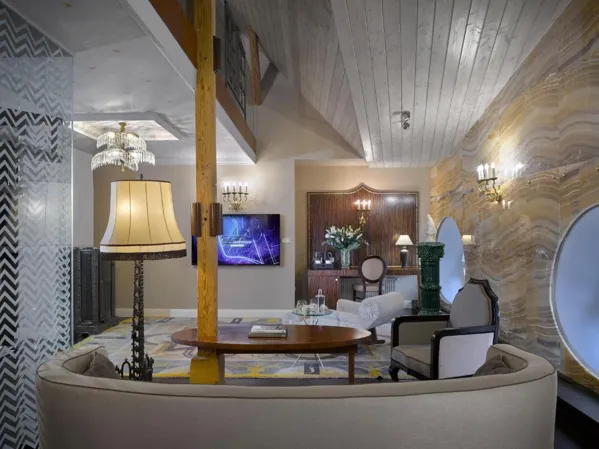 Grandezza Hotel Luxury Palace