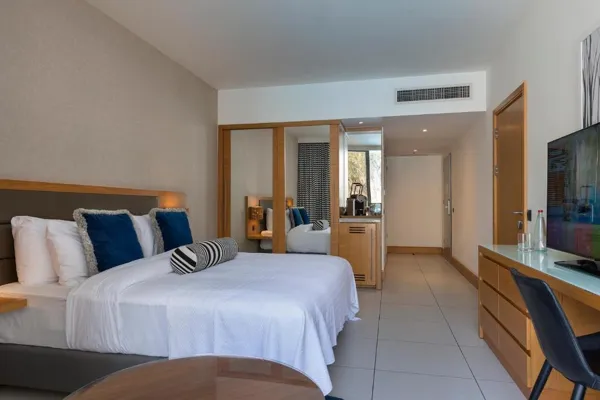 אגמים מקבוצת מלונות ישרוטל