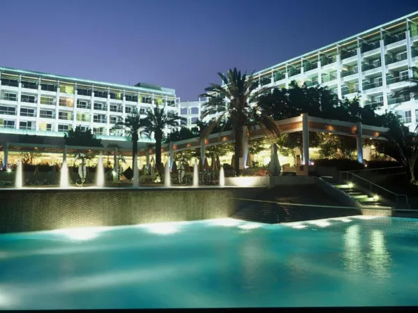 ים סוף מקבוצת מלונות ישרוטל