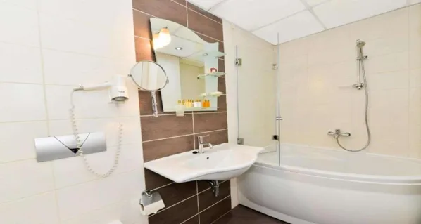 Best Western Art Plaza Hotel