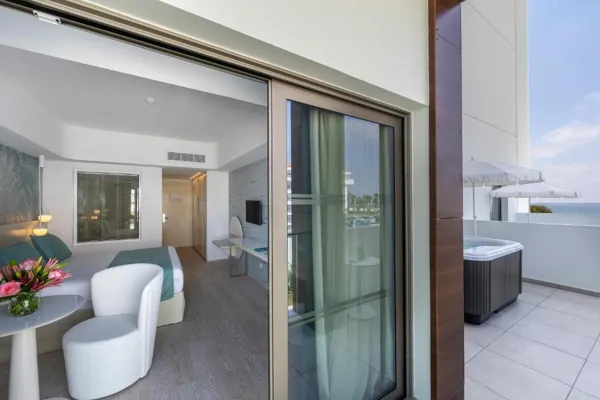 The Ivi Mare – Designed for Adults by Louis Hotels