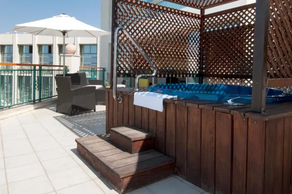 יו מג'יק פאלאס