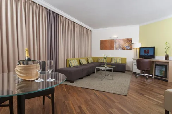 יו מג'יק פאלאס