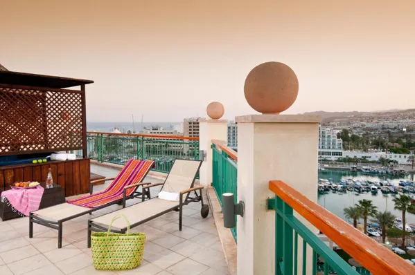 יו מג'יק פאלאס