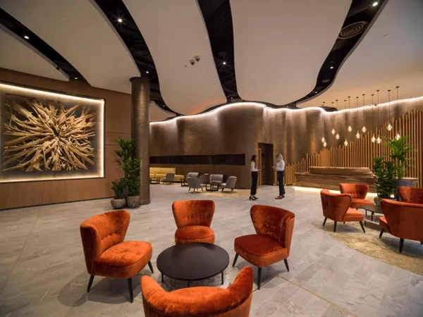 Middle Eight – Preferred Hotels and Resorts