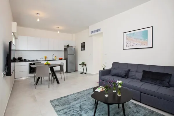 Sunny Luxury Apartment by the beach – Tel Aviv