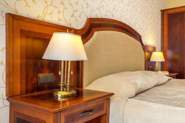 Romance Hotel and Family Suites