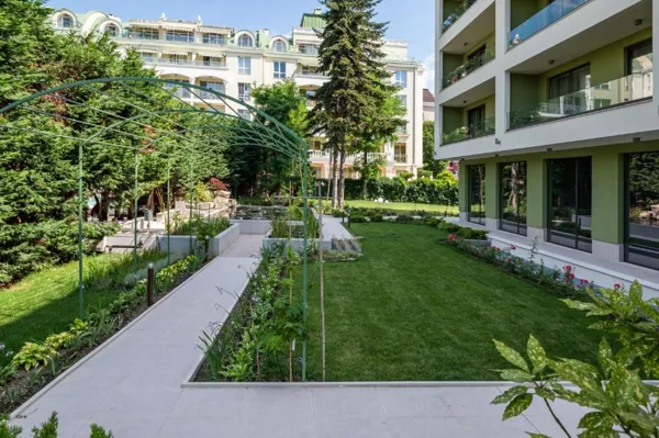 Romance Hotel and Family Suites