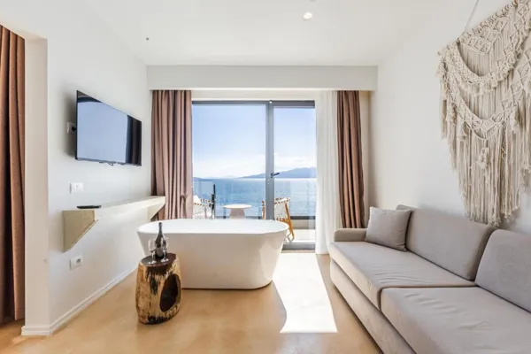 San Angelo Luxury Resort & Spa – Adults Only