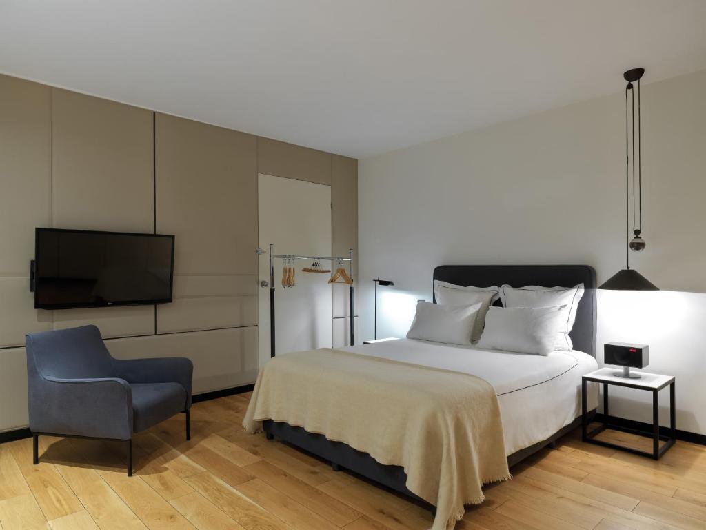Hotel picture
