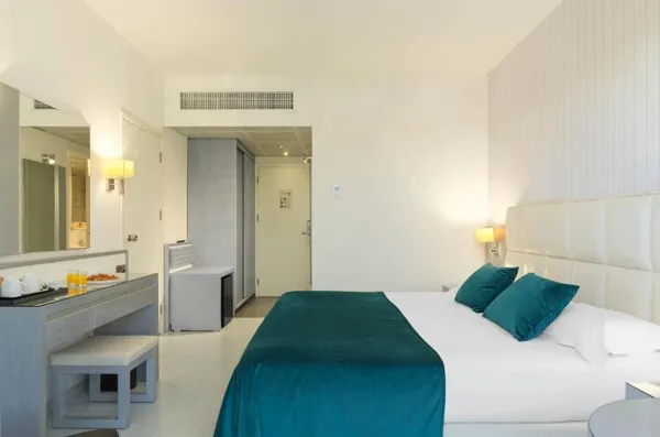 St George Beach Hotel & Spa Resort