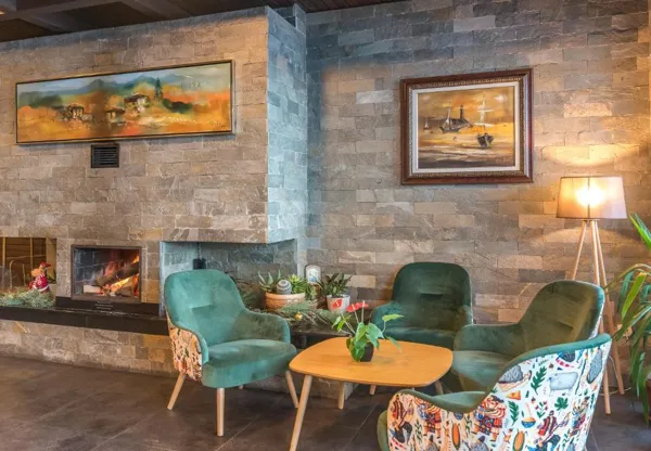 St George Ski & Holiday