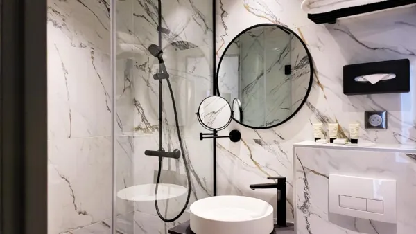 Star Champs-Elysées