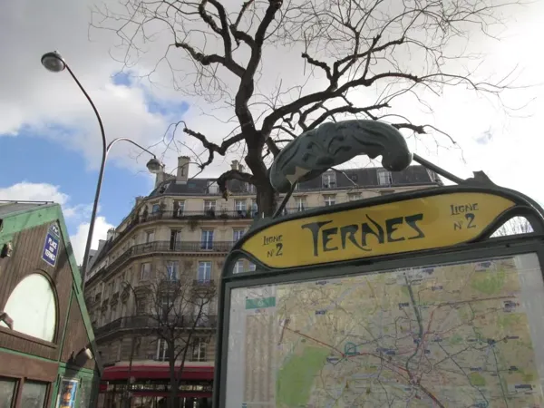 Star Champs-Elysées