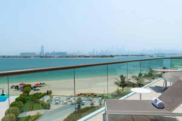 Th8 Palm Dubai Beach Resort Vignette Collection, an IHG hotel