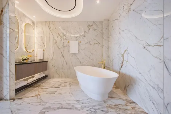 Adams Beach Hotel & Spa