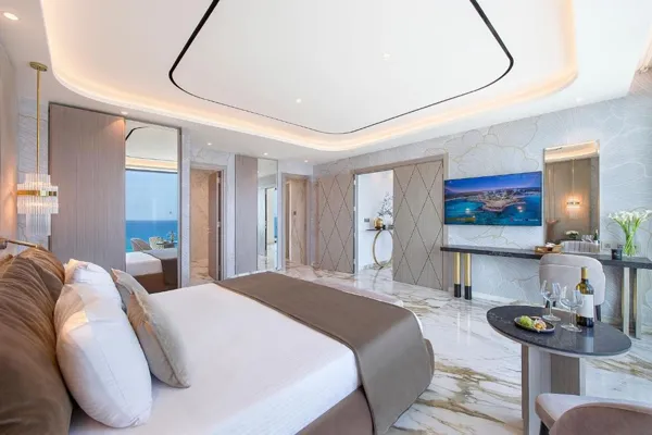 Adams Beach Hotel & Spa