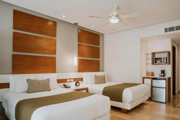 The Reef 28 – Adults Only – All Suites – Optional Gourmet All Inclusive